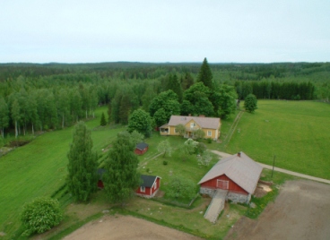 Ilmakuva pihapiirist